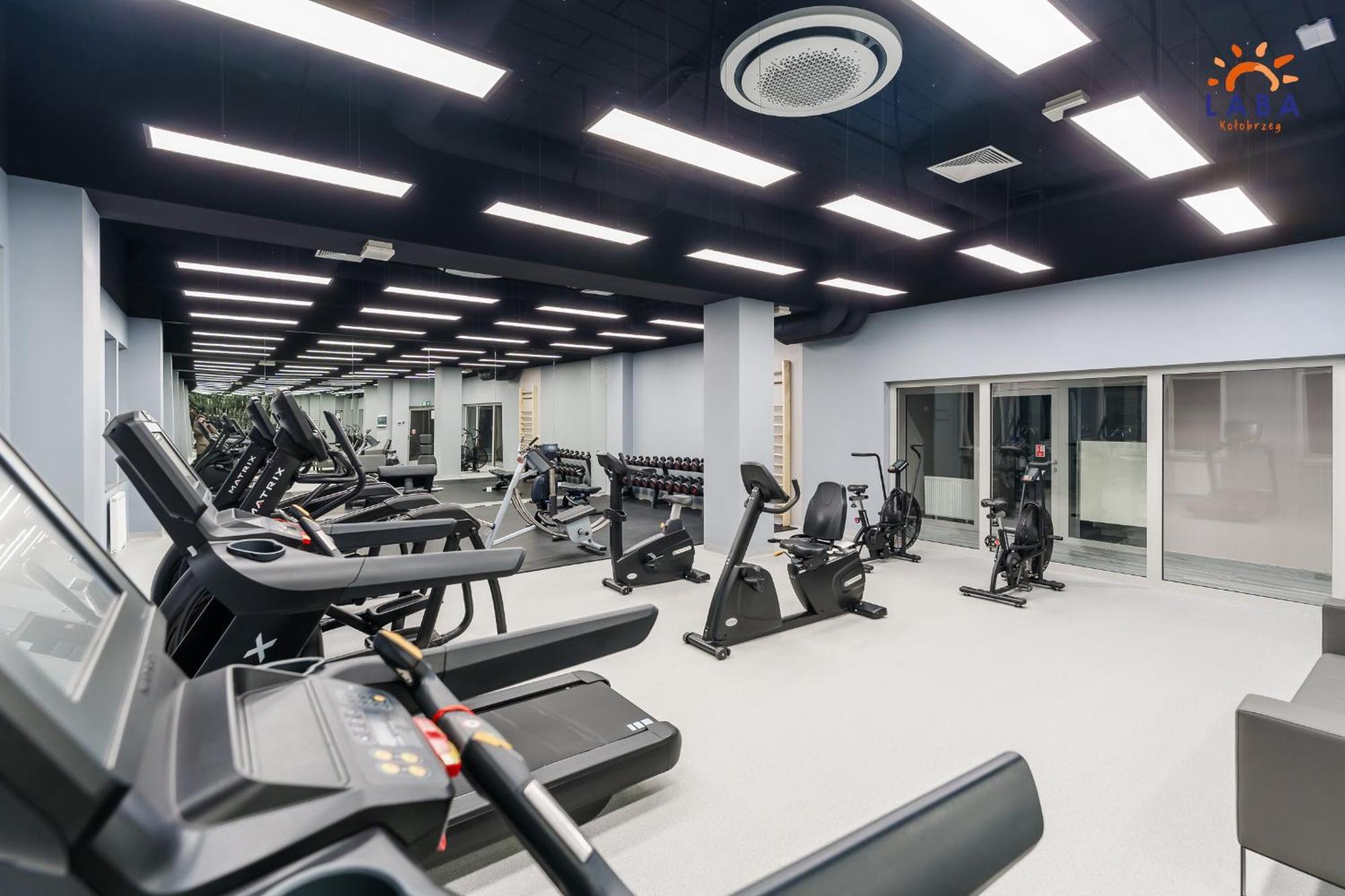 Laba Kasprowicza 20c Parking Basen Fitness Bawialnia W Cenie, Parkplatz Schwimmbad Fitness Spielzimmer Im Preis * Kolobrzeg