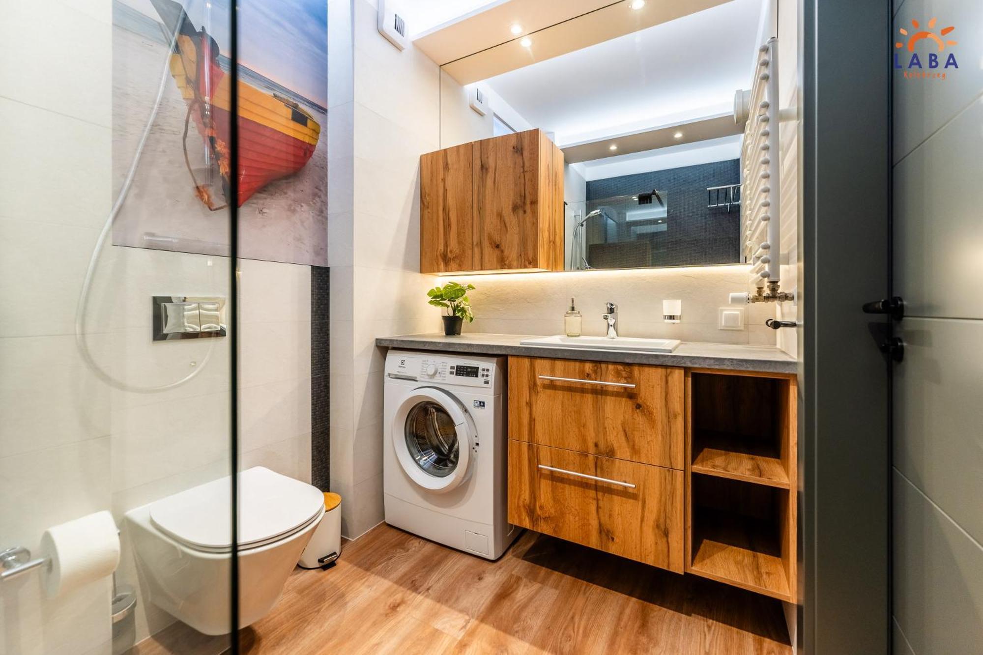 Laba Kasprowicza 20c Parking Basen Fitness Bawialnia W Cenie, Parkplatz Schwimmbad Fitness Spielzimmer Im Preis * Kolobrzeg