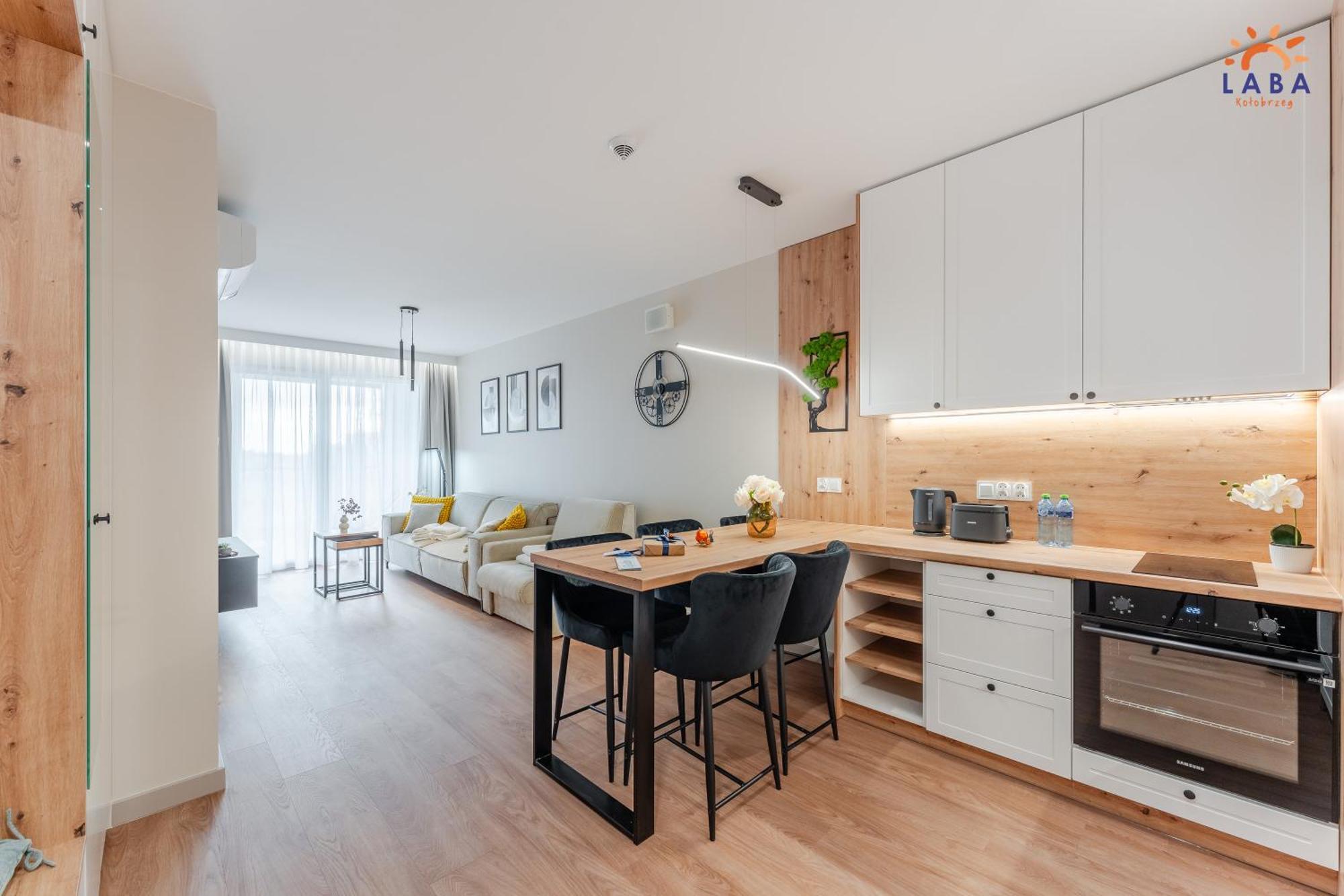 Apartment Laba Kasprowicza 20c Parking Basen Fitness Bawialnia W Cenie, Parkplatz Schwimmbad Fitness Spielzimmer Im Preis Kolobrzeg