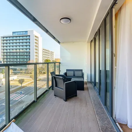 Laba Kolobrzeg Apartamenty Kasprowicza 20C Parking Basen Fitness Bawialnia W Cenie, Parkplatz Schwimmbad Fitness Spielzimmer Im Preis Exterior photo