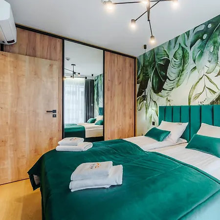 Laba Kolobrzeg Apartamenty Kasprowicza 20C Parking Basen Fitness Bawialnia W Cenie, Parkplatz Schwimmbad Fitness Spielzimmer Im Preis Exterior photo