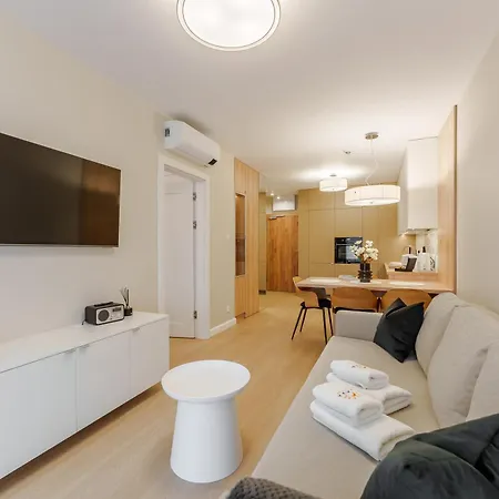Laba Kolobrzeg Apartamenty Kasprowicza 20C Parking Basen Fitness Bawialnia W Cenie, Parkplatz Schwimmbad Fitness Spielzimmer Im Preis Exterior photo