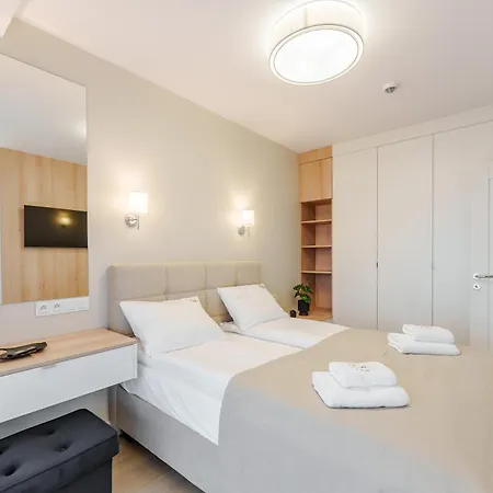 Laba Kolobrzeg Apartamenty Kasprowicza 20C Parking Basen Fitness Bawialnia W Cenie, Parkplatz Schwimmbad Fitness Spielzimmer Im Preis Exterior photo