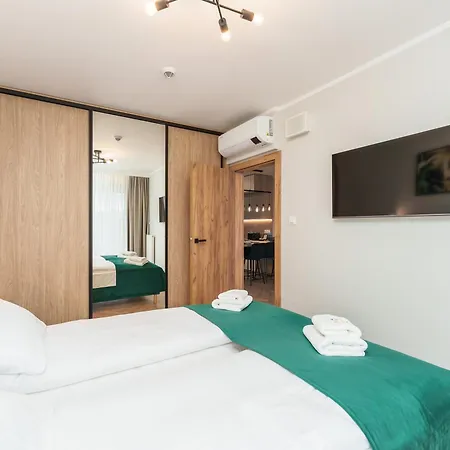 Laba Kolobrzeg Apartamenty Kasprowicza 20C Parking Basen Fitness Bawialnia W Cenie, Parkplatz Schwimmbad Fitness Spielzimmer Im Preis Exterior photo