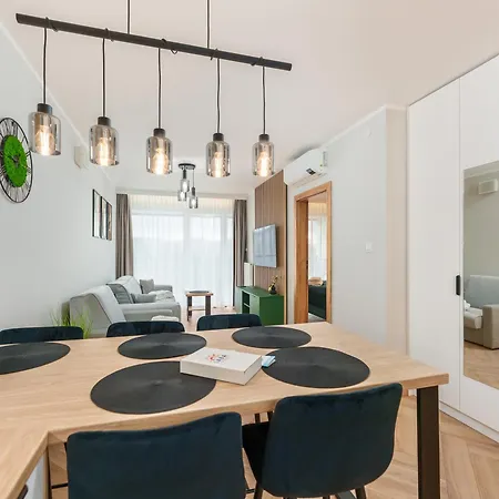 Laba Kolobrzeg Apartamenty Kasprowicza 20C Parking Basen Fitness Bawialnia W Cenie, Parkplatz Schwimmbad Fitness Spielzimmer Im Preis Exterior photo