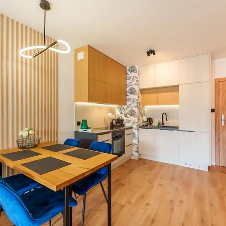 Laba Kolobrzeg Apartamenty Kasprowicza 20C Parking Basen Fitness Bawialnia W Cenie, Parkplatz Schwimmbad Fitness Spielzimmer Im Preis Exterior photo