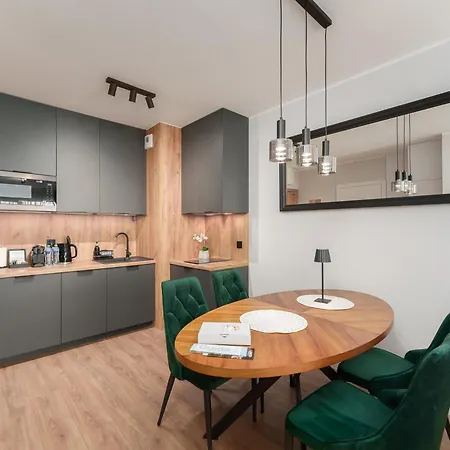 Laba Kolobrzeg Apartamenty Kasprowicza 20C Parking Basen Fitness Bawialnia W Cenie, Parkplatz Schwimmbad Fitness Spielzimmer Im Preis Exterior photo