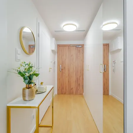 Laba Kolobrzeg Apartamenty Kasprowicza 20C Parking Basen Fitness Bawialnia W Cenie, Parkplatz Schwimmbad Fitness Spielzimmer Im Preis Exterior photo