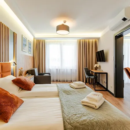 Laba Kolobrzeg Apartamenty Kasprowicza 20C Parking Basen Fitness Bawialnia W Cenie, Parkplatz Schwimmbad Fitness Spielzimmer Im Preis Exterior photo