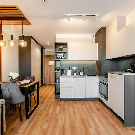 Laba Kolobrzeg Apartamenty Kasprowicza 20C Parking Basen Fitness Bawialnia W Cenie, Parkplatz Schwimmbad Fitness Spielzimmer Im Preis Exterior photo