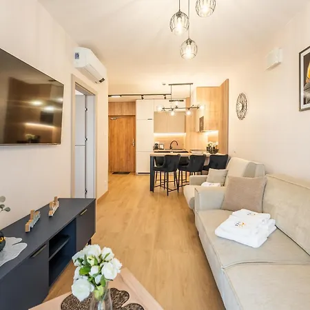 Laba Kolobrzeg Apartamenty Kasprowicza 20C Parking Basen Fitness Bawialnia W Cenie, Parkplatz Schwimmbad Fitness Spielzimmer Im Preis Exterior photo