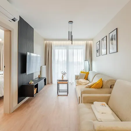 Laba Kolobrzeg Apartamenty Kasprowicza 20C Parking Basen Fitness Bawialnia W Cenie, Parkplatz Schwimmbad Fitness Spielzimmer Im Preis Exterior photo