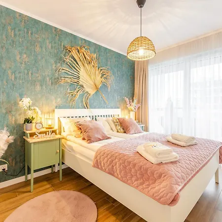 Laba Kolobrzeg Apartamenty Kasprowicza 20C Parking Basen Fitness Bawialnia W Cenie, Parkplatz Schwimmbad Fitness Spielzimmer Im Preis Exterior photo