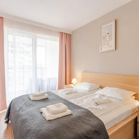 Laba Kolobrzeg Apartamenty Kasprowicza 20C Parking Basen Fitness Bawialnia W Cenie, Parkplatz Schwimmbad Fitness Spielzimmer Im Preis Exterior photo