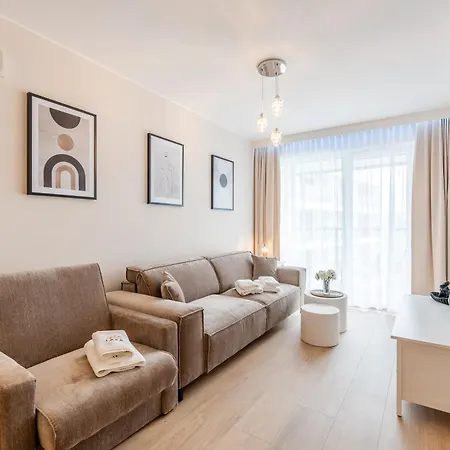 Laba Kolobrzeg Apartamenty Kasprowicza 20C Parking Basen Fitness Bawialnia W Cenie, Parkplatz Schwimmbad Fitness Spielzimmer Im Preis Exterior photo