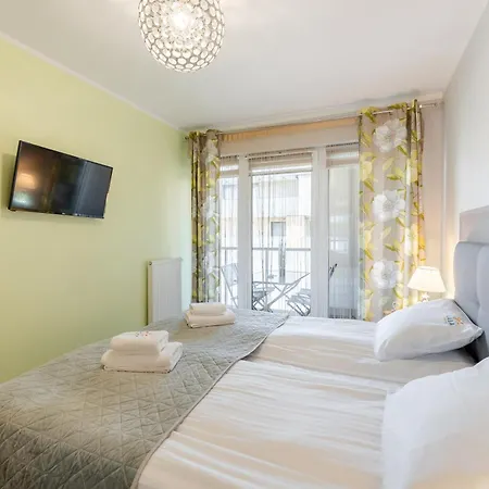 Laba Kolobrzeg Apartamenty Kasprowicza 20C Parking Basen Fitness Bawialnia W Cenie, Parkplatz Schwimmbad Fitness Spielzimmer Im Preis Exterior photo