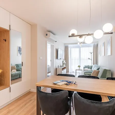 Laba Kolobrzeg Apartamenty Kasprowicza 20C Parking Basen Fitness Bawialnia W Cenie, Parkplatz Schwimmbad Fitness Spielzimmer Im Preis Exterior photo
