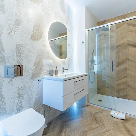 Laba Kolobrzeg Apartamenty Kasprowicza 20C Parking Basen Fitness Bawialnia W Cenie, Parkplatz Schwimmbad Fitness Spielzimmer Im Preis Exterior photo