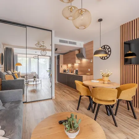 Laba Kolobrzeg Apartamenty Kasprowicza 20C Parking Basen Fitness Bawialnia W Cenie, Parkplatz Schwimmbad Fitness Spielzimmer Im Preis Exterior photo